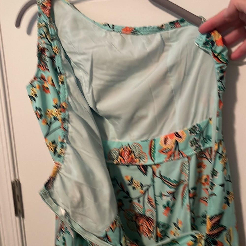 Shein size Small, romper. One shoulder, palazzo, style bottoms. Gorgeous! - Picture 6 of 8